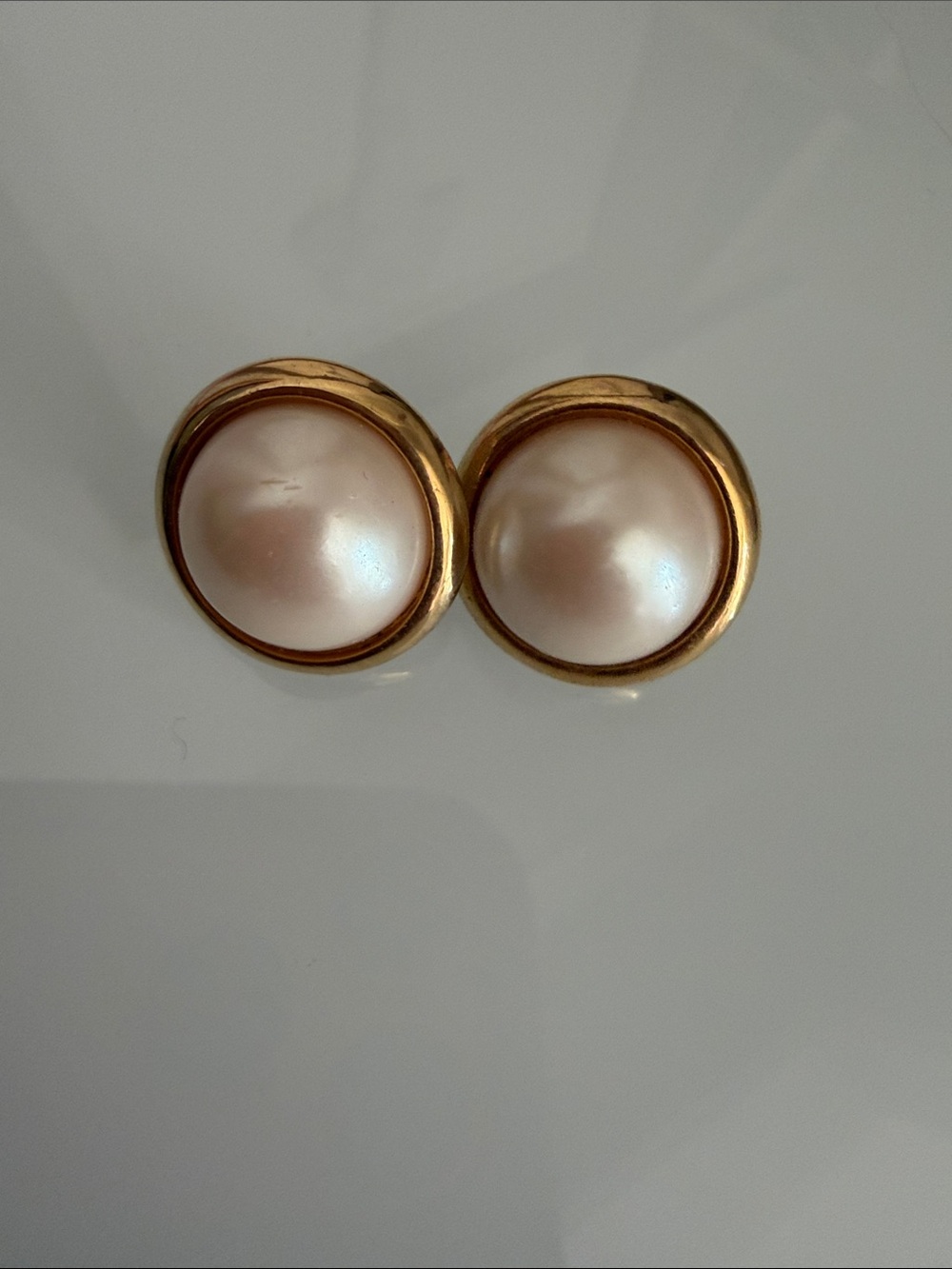 Classic Gold Pearl Button Earrings - White/Gold